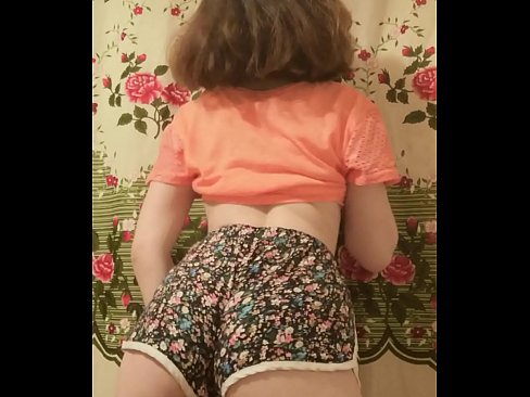 ❤️ Seksi mlada bejba se pred kamero sleče s kratkih hlač ❤️ Super seks na sl.truedating.top