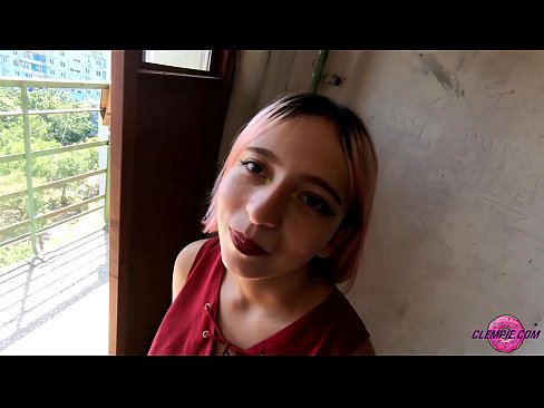 ❤️ Študentka čutno sesa neznanca v zaledju - sperma na njegovem obrazu ❤️ Super seks na sl.truedating.top